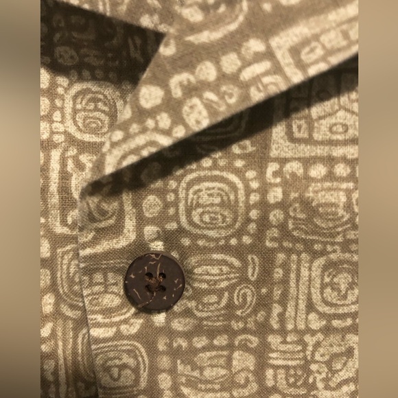 LL Bean Shirt Men's XL Tall Brown Short Sleeve Camp Aztec Print Mayan Symbol - Picture 4 of 7